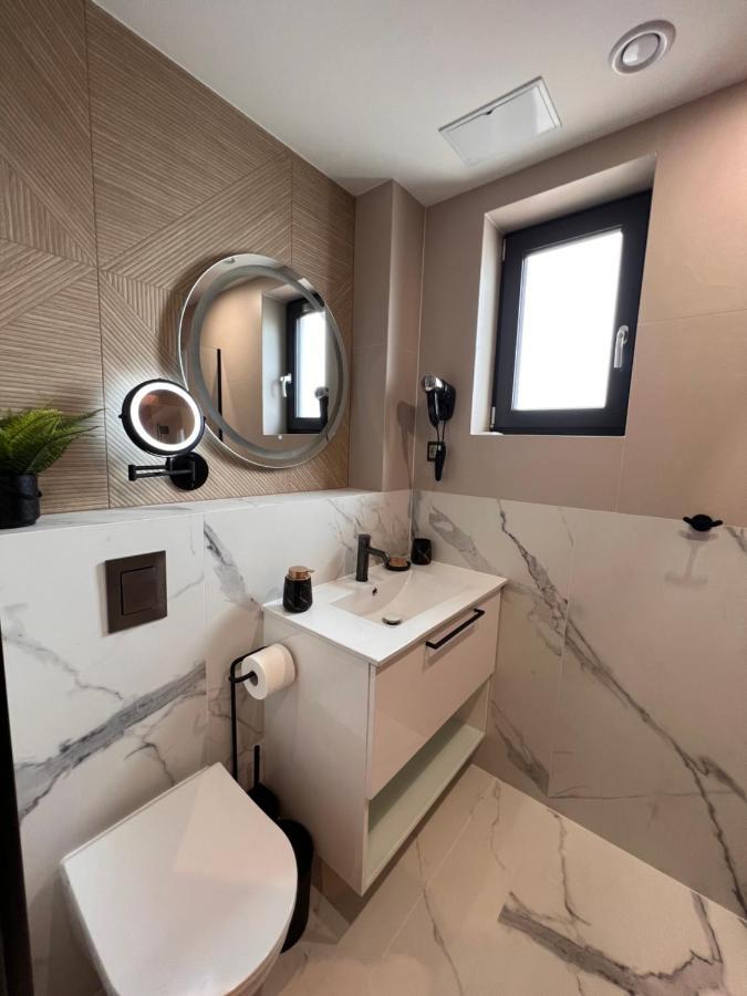 Resto Inn - Smart Apartamenty Blisko Energylandii Polwies Екстер'єр фото