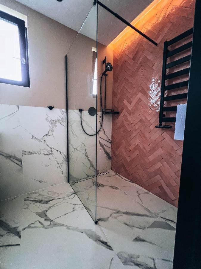 Resto Inn - Smart Apartamenty Blisko Energylandii Polwies Екстер'єр фото